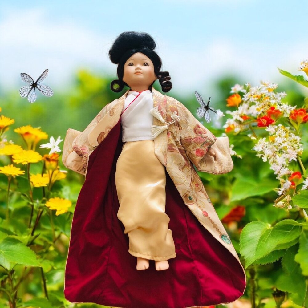 VINTAGE Traditional Japanese Porcelain Doll Geisha Kimono Collectible 17 Inch - Picture 3 of 6